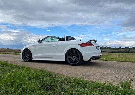 Audi TT Roadster 2.0 TFSI -