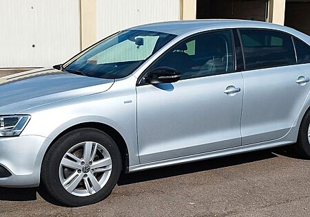 VW Jetta Volkswagen *** 1.6 TDI Trendline Trendline wenig KM***