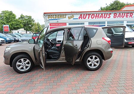 Toyota RAV 4 RAV4 Life 4x4 AHK Automatik Klima 1. Hand
