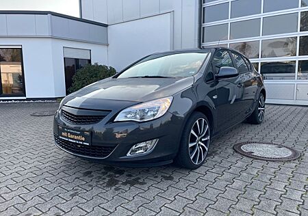 Opel Astra J Lim. 5-trg. Design Edition