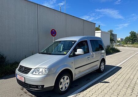 VW Caddy Volkswagen Life Rohlstuhlrampe Behindertengerecht