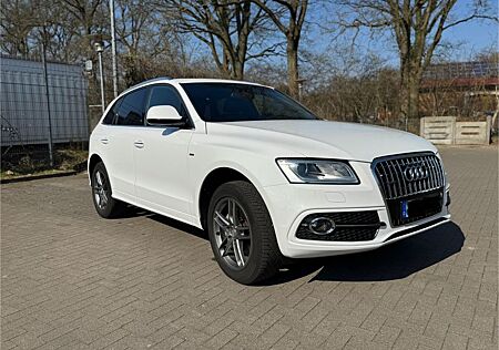 Audi Q5 2.0 TFSI S tronic quattro -
