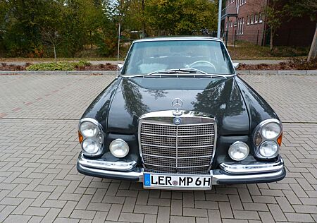 Mercedes-Benz 280 SEL