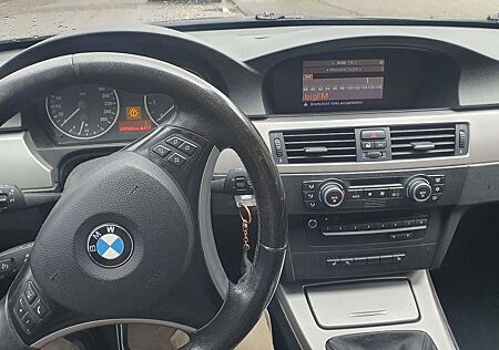 BMW 320i touring -