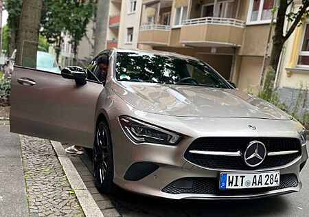 Mercedes-Benz CLA 180 Shooting Brake CLA 180 d Shooting Br...