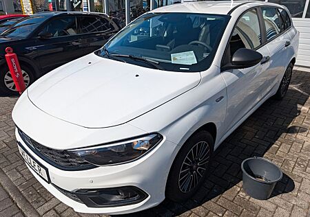 Fiat Tipo Kombi 2025 Parken Sitzheizen App Connect