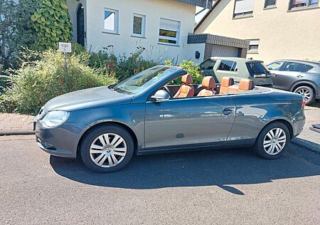 VW Eos Volkswagen 2.0 Benzin - Islandgrau mit braunem Leder