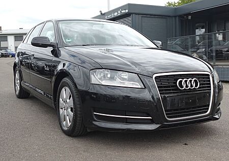 Audi A3 Sportback 1.6 TDI e Attraction*2-Hand