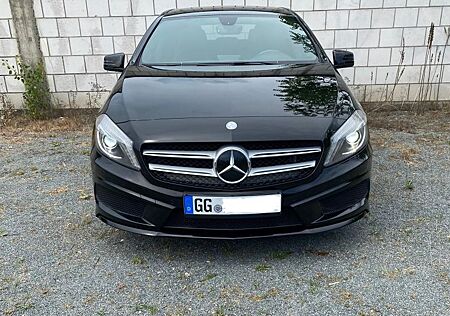 Mercedes-Benz A 200 7G AMG Line TÜV/AU NEU