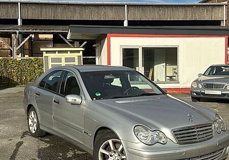 Mercedes-Benz C 180 Kompressor Facelift 1. Hand