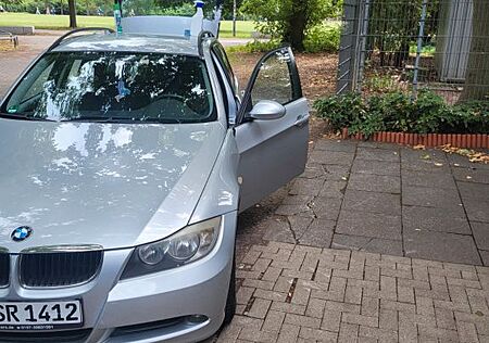 BMW 318i touring -