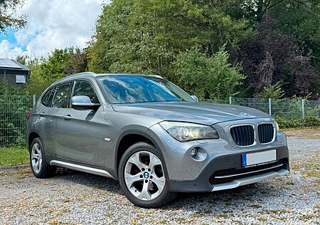 BMW X1 20 i xDrive Aut. XENON*LEDER*NAVI*KAMERA*AHK*