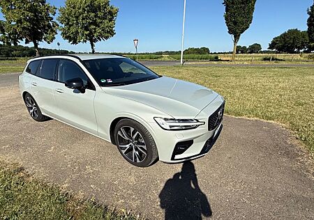 Volvo V60 R-Design | Birch Light | 360 | Assist