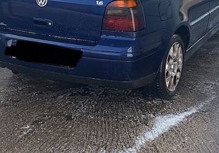VW Golf Volkswagen 1.6 Highline Cabriolet Highline