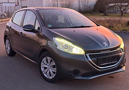 Peugeot 208 Active 1.2 Benzin Euro 6 Klimaanlage