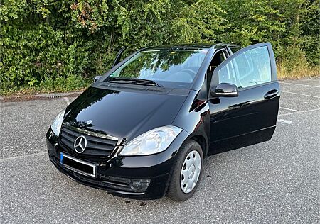 Mercedes-Benz A 160 CDI ELEGANCE aus Familienhand abzugeben