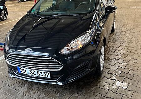 Ford Fiesta EcoBoost SYNC Zahnriehmen Neu TÜV Ende 25