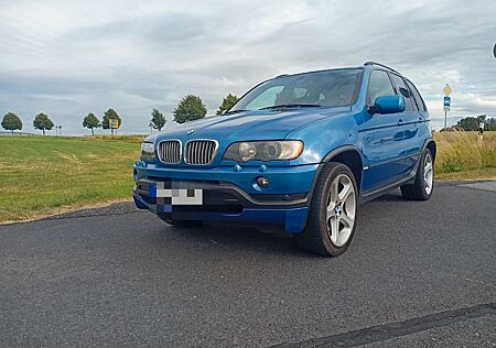 BMW X5 4.6is -