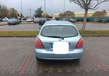 Nissan Almera 1.5 acenta acenta