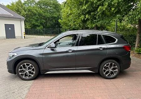BMW X1 sDrive20i Sport Line Steptronic DCT Sport...