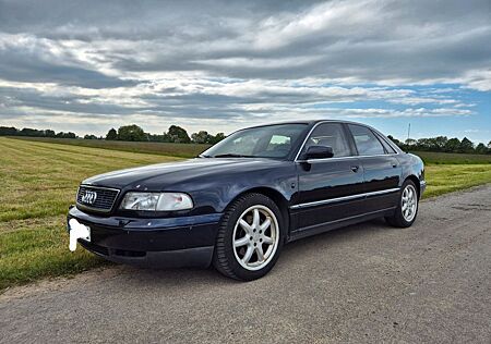 Audi S8 D2 V8 4,2 Tiptronic Quattro