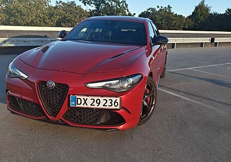 Alfa Romeo Giulia gebraucht kaufen Alfa Romeo Giulia 2.9 V6 Bi-Turbo 375 kW AT8 Quadrifogl...