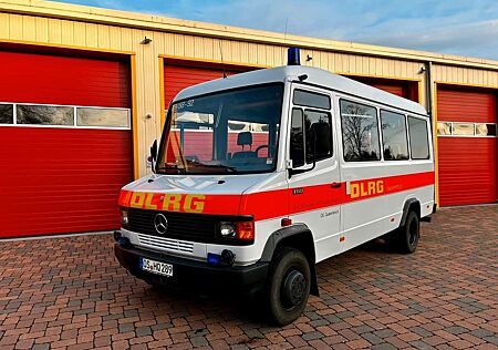 Mercedes-Benz Vario 711D