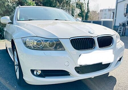 BMW 318i Touring Edition Lifestyle Edition Lifestyle