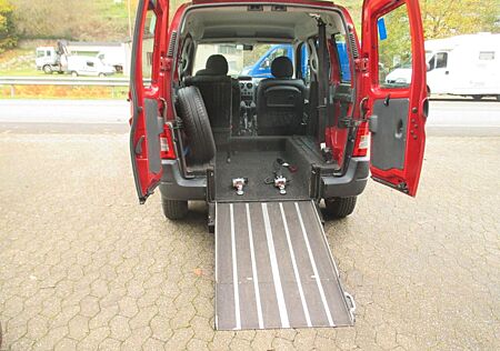 Citroën Berlingo mit Rollstuhlrampe
