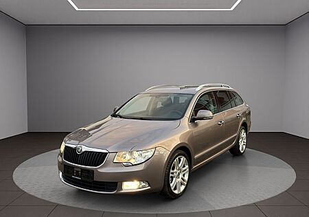 Skoda Superb 2,0 TDI Combi Exclusive 4x4 Navi KESSY