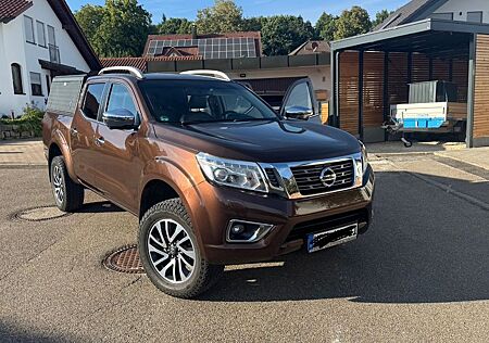 Nissan Navara / mit oder ohne Campingausstattung