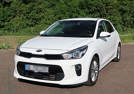 Kia Rio 1.2 Dream Team Edition | EZ 2017