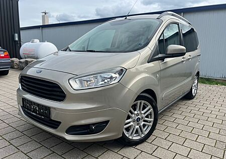 Ford Tourneo Courier Titanium