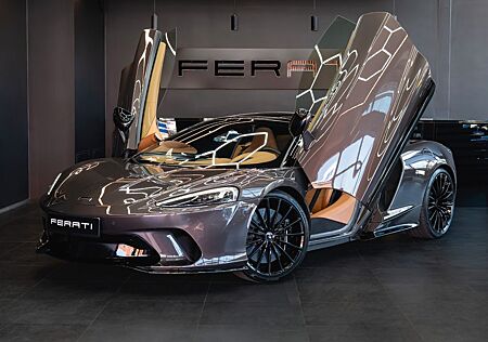 McLaren GT