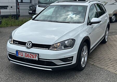 VW Golf Volkswagen VII ALLTRACK 4MOTION DSG T-LEDER PANO PDC