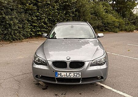 BMW 523i touring -
