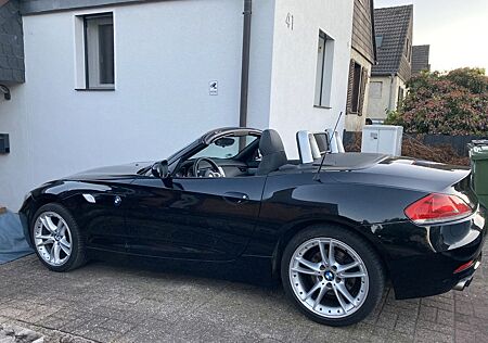 BMW Z4 sDrive23i - 8-fach bereift - Top Zustand