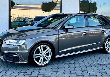 Audi A3 Sportback S-Line Plus Xenon/Navi/1.Hand/18'