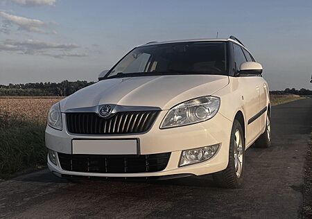 Skoda Fabia 1.2 Combi Voll TÜV - komplett überholt