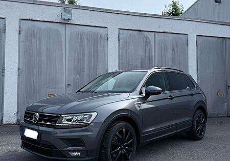 VW Tiguan Volkswagen 1.4 TSI DSG Trendline/ LED/ SHZ/ Tempo