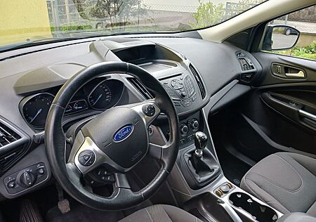 Ford Kuga 1,5 EcoBoost 2x4 110kW SYNC Edition SYN...