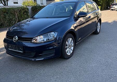 VW Golf Volkswagen 1.4 TSI BMT 92kW Comfortline Variant Co...