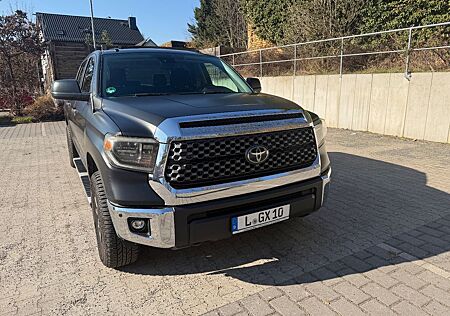 Toyota Tundra 5,7 V8 CrewMAX LNG MWST sehr selten