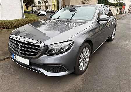Mercedes-Benz E 220 d EXCLUSIVE Autom. EXCLUSIVE