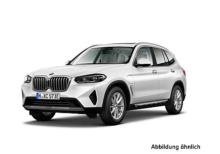 BMW X3 xDrive 30e Park-Assistent Pano AHK LED DAB