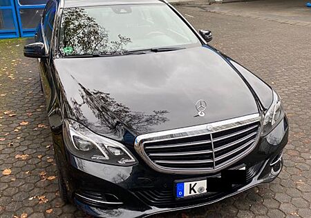 Mercedes-Benz E 300 BlueTEC T - TOP Scheckheft MB 9G Tronic