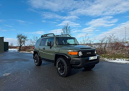 Toyota FJ Cruiser FJ