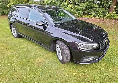 VW Passat Variant Volkswagen 2.0 TDI SCR 140kW DSG Busines.AHK