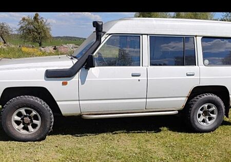 Nissan Patrol W260 - 4WD