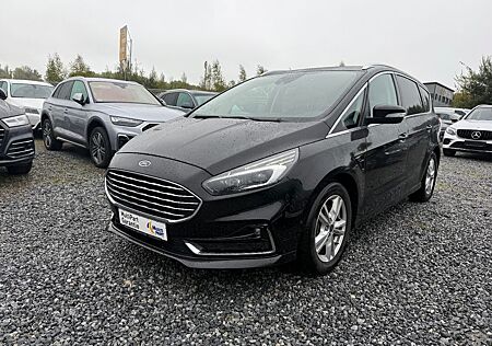 Ford S-Max Titanium